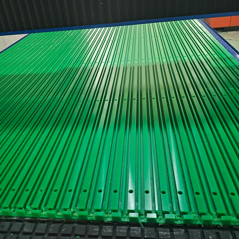 Uhmw-On سلسلة ناقلة السكك الحديدية