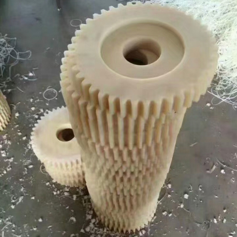 أجزاء من النايلون المصبوب آليًا