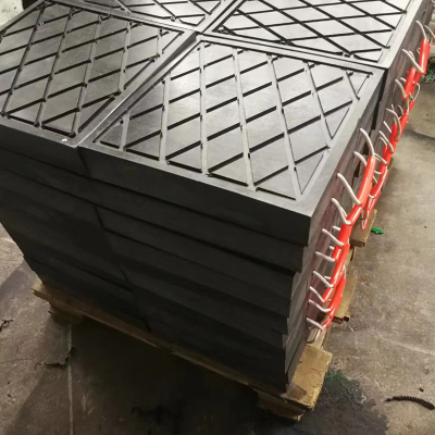 وسادات الرافعة المركبة