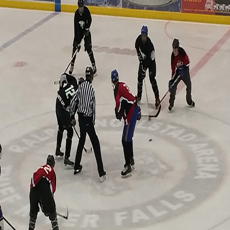 منصة رماية كبيرة للهوكي منصة رماية كبيرة للهوكي